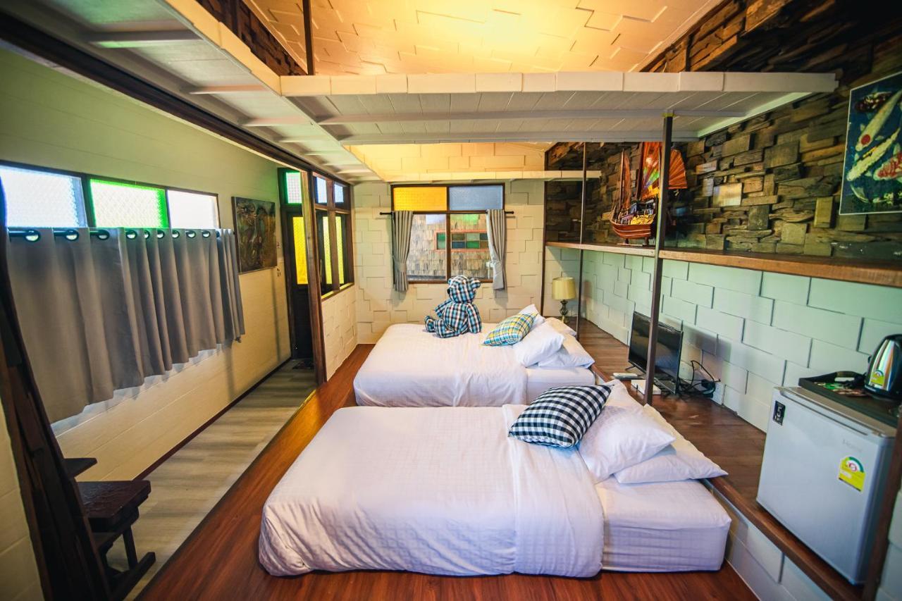 Suankaew​ Art​ Hostel​ Chonburi Bagian luar foto