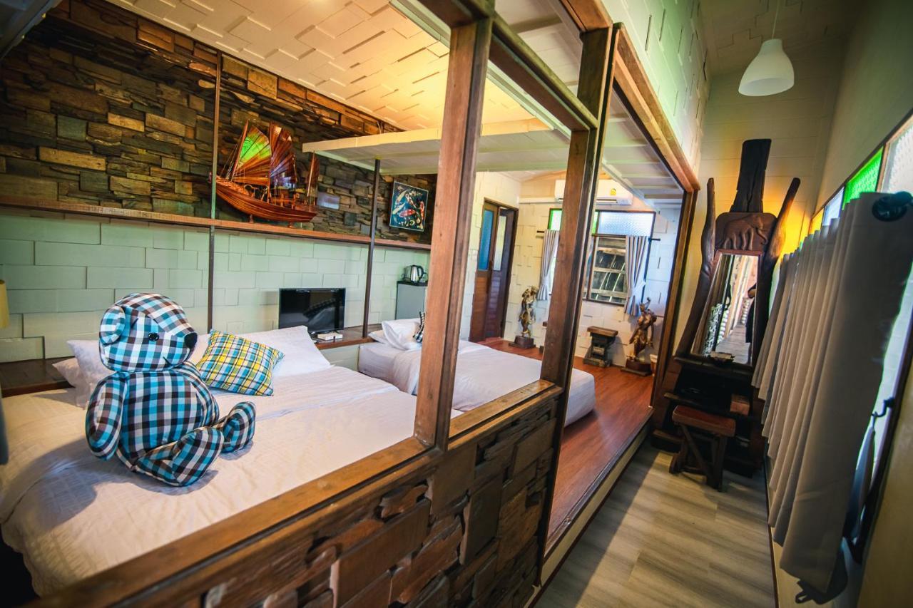 Suankaew​ Art​ Hostel​ Chonburi Bagian luar foto